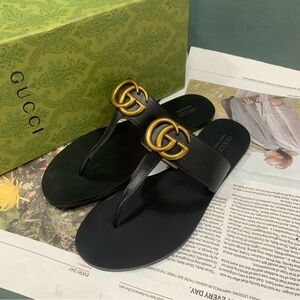 Gucci Women's Authentic Sandals